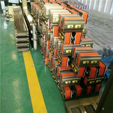 連接器